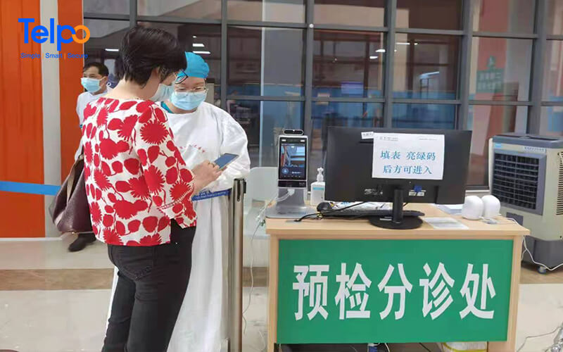 Facial Temperature Screening Kiosk TPS980T in Hospital