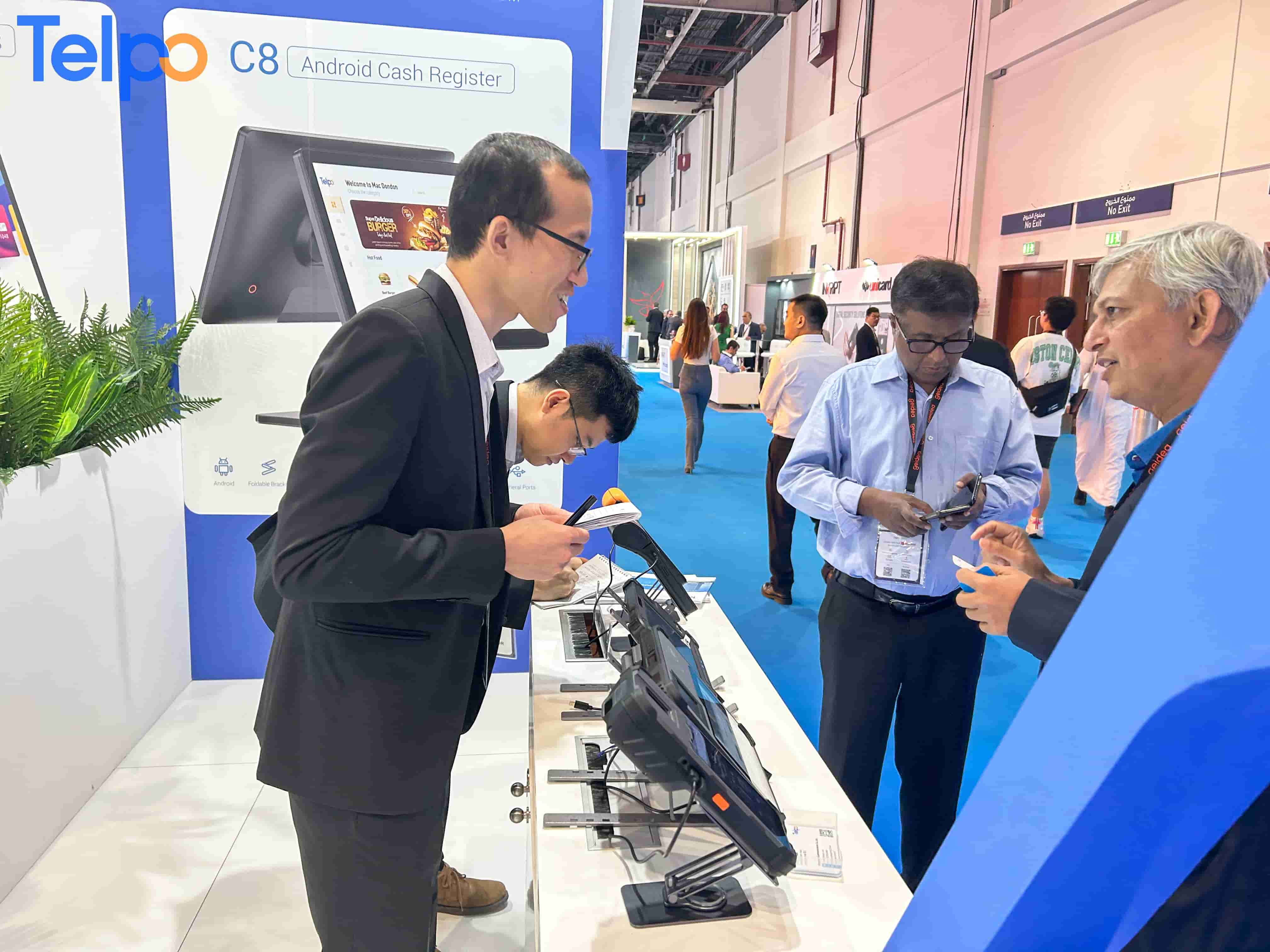 Visitors are interested in Telpo smart payment terminals