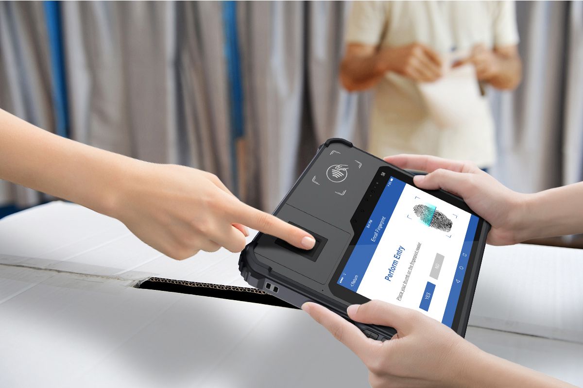mobile biometric device for law enforcement