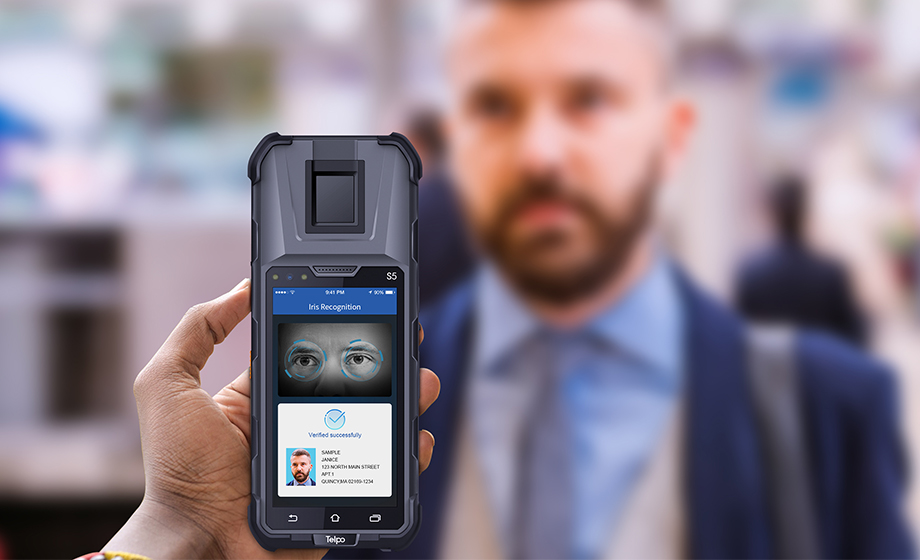Telpo-S5-handheld-fingerprint-terminal-with-iris-recognition-for-border-control-identity-verification